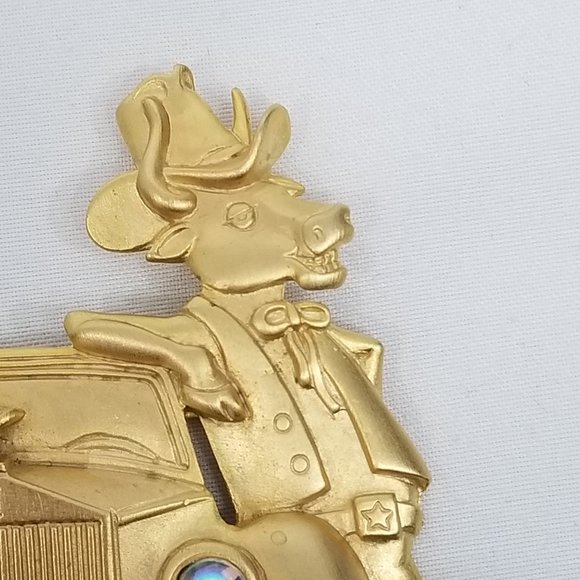 Vintage JJ Brooch Western Bull and Rolls Royce-VGC - Picture 3 of 7